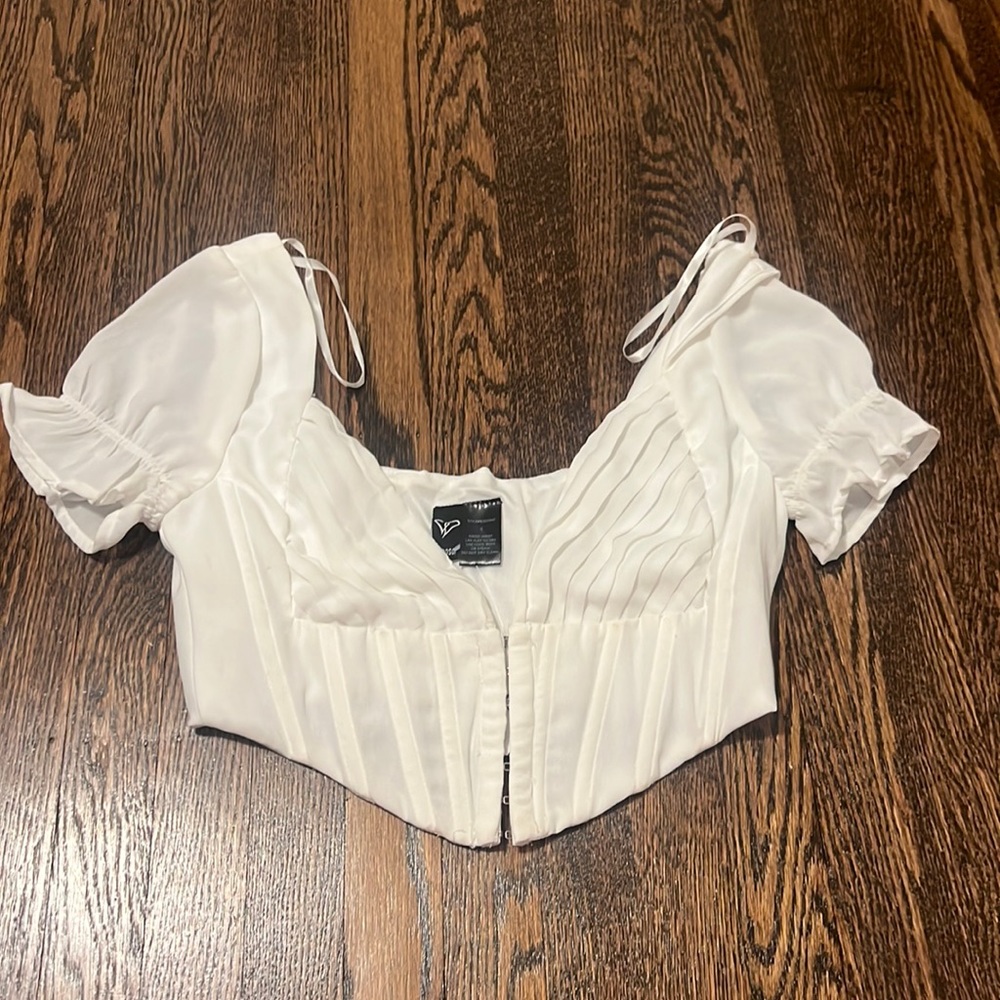 NWT Windsor White Puff Sleeve Crop Top